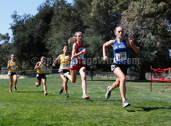 2014StanfordD2Girls-112.JPG - D2 girls race at the Stanford Invitational, September 27, Stanford Golf Course, Stanford, California.