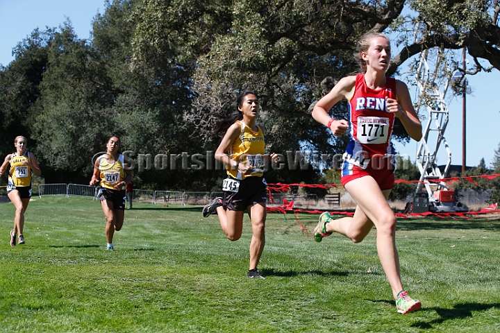 2014StanfordD2Girls-118.JPG - D2 girls race at the Stanford Invitational, September 27, Stanford Golf Course, Stanford, California.
