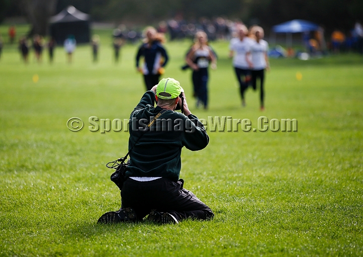 2014USFXC-012.JPG - August 30, 2014; San Francisco, CA, USA; The University of San Francisco cross country invitational at Golden Gate Park.