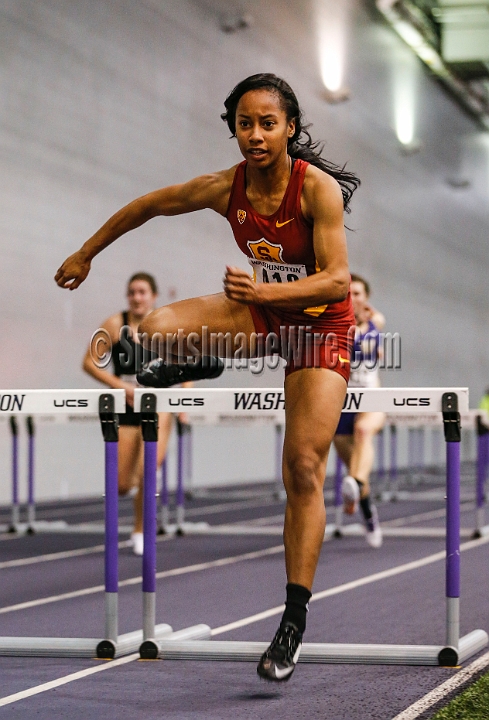 2014UWIndoorPreview-002.JPG - Jan 18, 2014; Seattle, WA, USA; in the UW Indoor preview meet at the Dempsey Indoor Track.