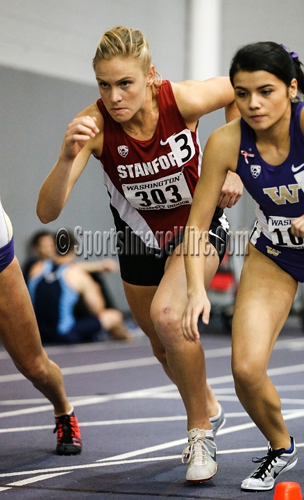 2014UWIndoorPreview-019.JPG - Jan 18, 2014; Seattle, WA, USA; in the UW Indoor preview meet at the Dempsey Indoor Track.