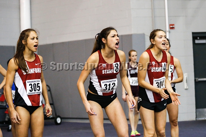 2014UWIndoorPreview-021.JPG - Jan 18, 2014; Seattle, WA, USA; in the UW Indoor preview meet at the Dempsey Indoor Track.