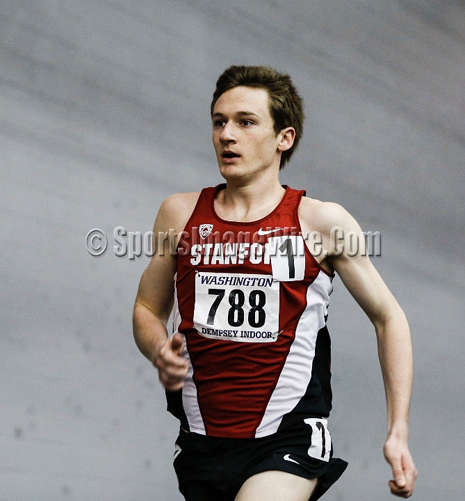 2014UWIndoorPreview-028.JPG - Jan 18, 2014; Seattle, WA, USA; in the UW Indoor preview meet at the Dempsey Indoor Track.