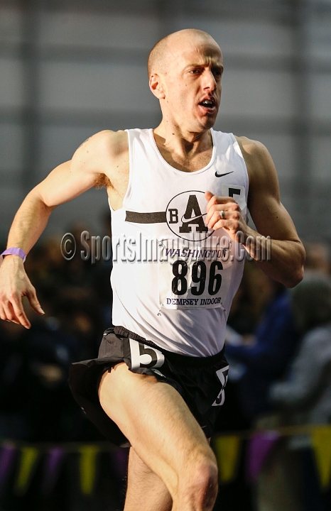 2014UWIndoorPreview-054.JPG - Jan 18, 2014; Seattle, WA, USA; in the UW Indoor preview meet at the Dempsey Indoor Track.