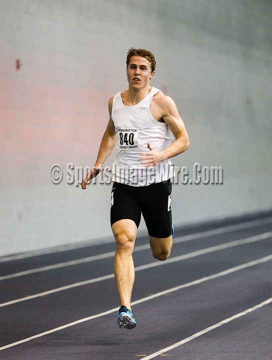2014UWIndoorPreview-064.JPG - Jan 18, 2014; Seattle, WA, USA; in the UW Indoor preview meet at the Dempsey Indoor Track.