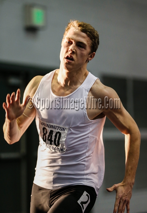 2014UWIndoorPreview-065.JPG - Jan 18, 2014; Seattle, WA, USA; in the UW Indoor preview meet at the Dempsey Indoor Track.