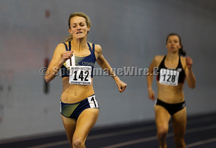 2014UWIndoorPreview-079.JPG - Jan 18, 2014; Seattle, WA, USA; in the UW Indoor preview meet at the Dempsey Indoor Track.