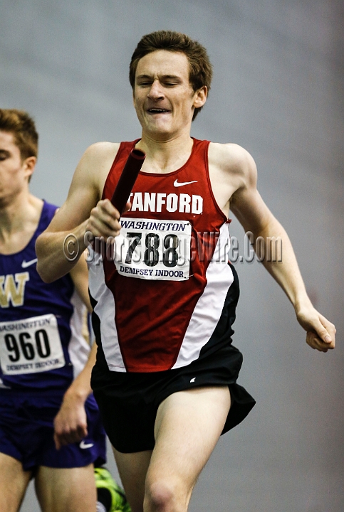 2014UWIndoorPreview-093.JPG - Jan 18, 2014; Seattle, WA, USA; in the UW Indoor preview meet at the Dempsey Indoor Track.