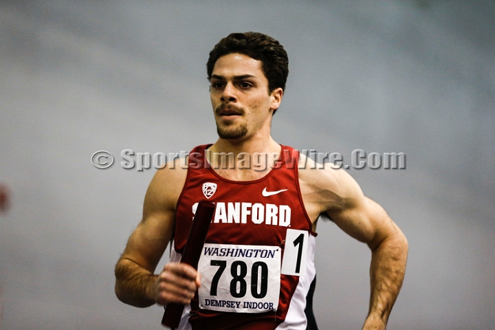 2014UWIndoorPreview-104.JPG - Jan 18, 2014; Seattle, WA, USA; in the UW Indoor preview meet at the Dempsey Indoor Track.