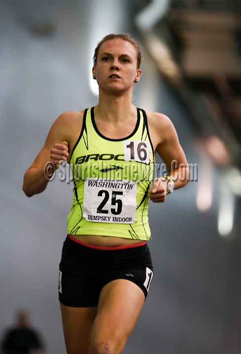 2014UWIndoorPreview-125.JPG - Jan 18, 2014; Seattle, WA, USA; in the UW Indoor preview meet at the Dempsey Indoor Track.