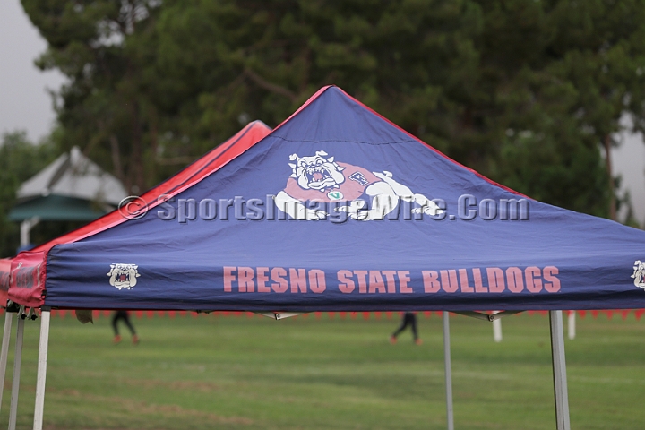 2015FresnoXC-027.JPG - Sept. 11, 2015, Fresno State Cross Country Invitational, Woodward Park, Fresno, California..
