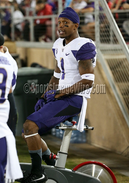 2015StanWash-027.JPG - Oct 24, 2015; Stanford, CA, USA; Washington Huskies wide receiver Jaydon Mickens (1) warms for game against the Stanford Cardinal at Stanford Stadium. Stanford beat Washington 31-14.