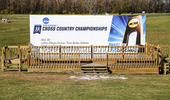 2016NCAAXCFri-005.JPG
