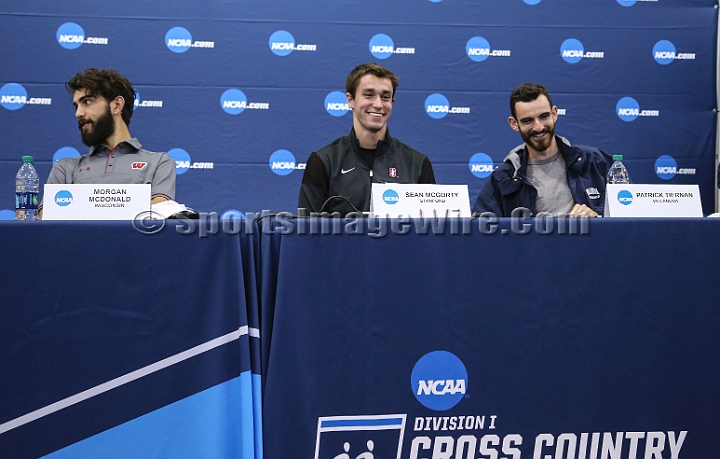 2016NCAAXCFri-022.JPG