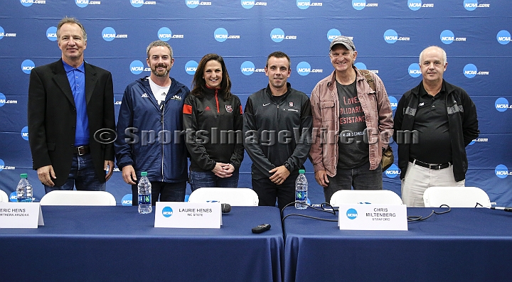 2016NCAAXCFri-031.JPG