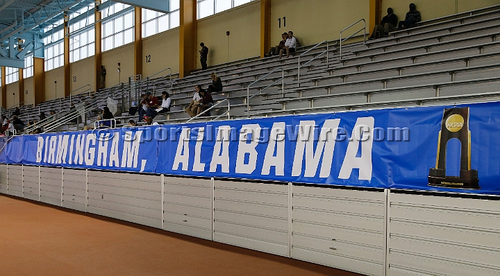 2016NCAAIndoorsFri-0004.JPG - General view of Birmingham CrossPlex arena during the NCAA Indoor Track & Field Championships Friday, March 11, 2016, in Birmingham, Ala. (Spencer Allen/IOS via AP Images)