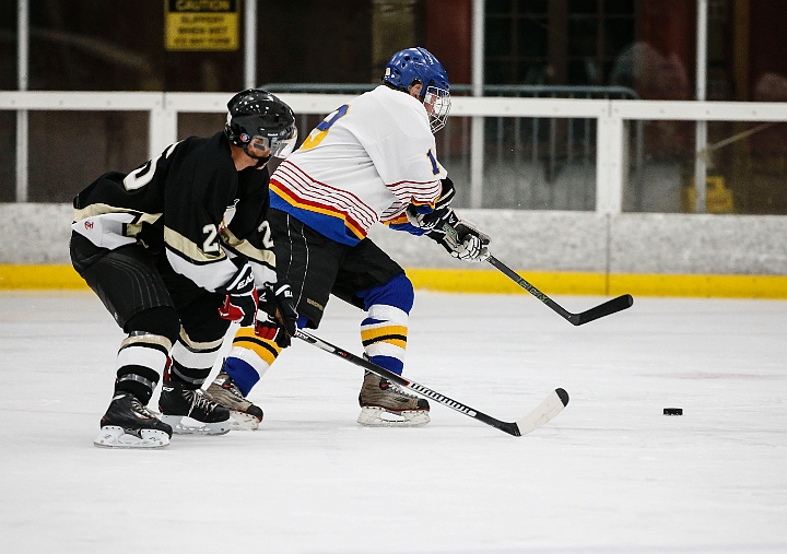 2016Bombers7-17-042.JPG - July 17, 2016 - Snoopy's Senior World Hockey Tournament. Snoopy's Ice House, Santa Rosa, CA, USA