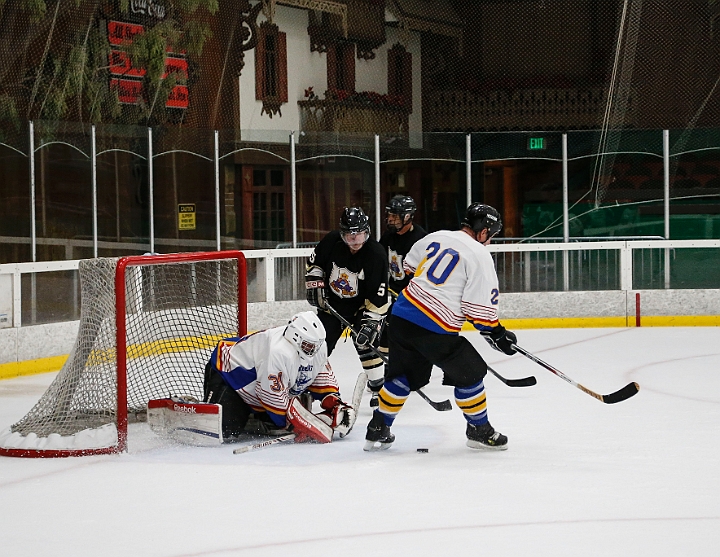 2016Bombers7-17-072.JPG - July 17, 2016 - Snoopy's Senior World Hockey Tournament. Snoopy's Ice House, Santa Rosa, CA, USA
