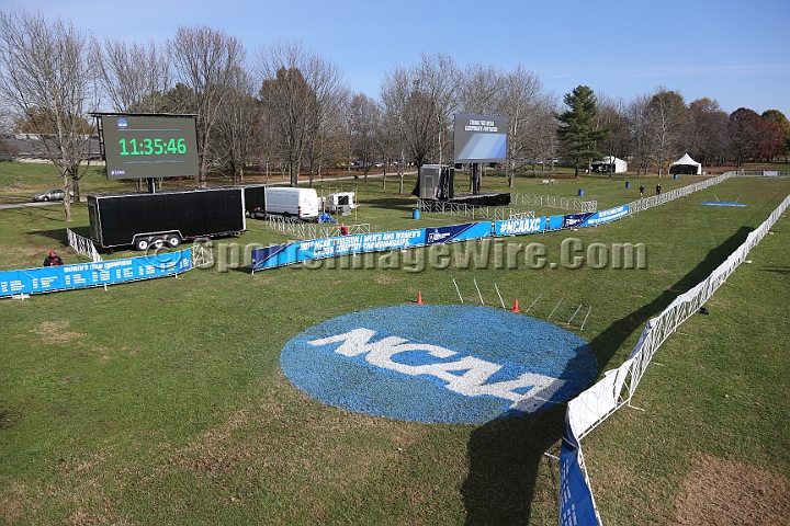 2017NCAAXCFri-001.JPG