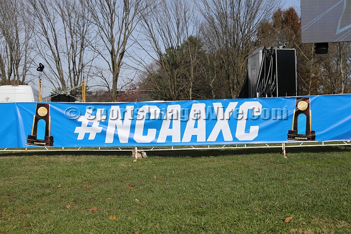 2017NCAAXCFri-004.JPG