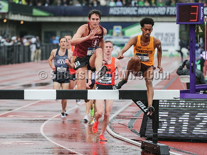 2018NCAAFri-09.JPG - 2018 NCAA D1 Track and Field Championships, June 6-9, 2018, held at Hayward Field in Eugene, OR.