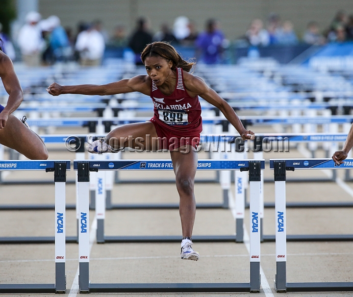 2018NCAAWestSat-060.JPG - 2018 NCAA D1 West T&F Preliminaries, May 24-26, 2018, held at Cal State University in Sacramento, CA.