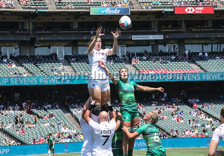2018RugbySevensFri-19.JPG - Emily Scarratt of England controls the throw in against Ireland at the 2018 Rugby World Cup Sevens, July 20-22, 2018, held at AT&T Park, San Francisco, CA.  Ireland defeated England 19-14.