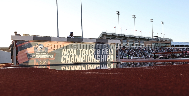 2019NCAATrack-24.JPG