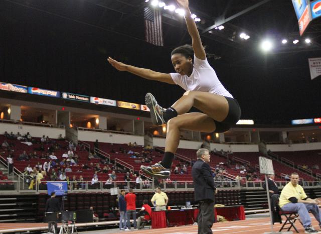 DreamIndoorHS-299.JPG - 2010 California High School Indoor Invitational track and field meet, February 6, 2010 at the Save Mart Center, Fresno, CA.