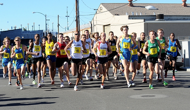 MMG_5041.JPG - 2010 Applied Materials Silicon Valley Turkey Trot/Elite 5K