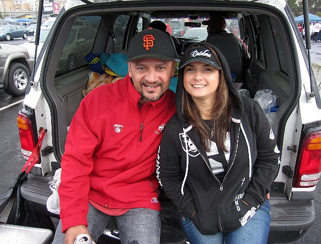 Niners-Raiders-001.JPG - The San Francisco 49ers beat the Oakland Raiders 17-9 at Candlestick Park, October 17, 2010.