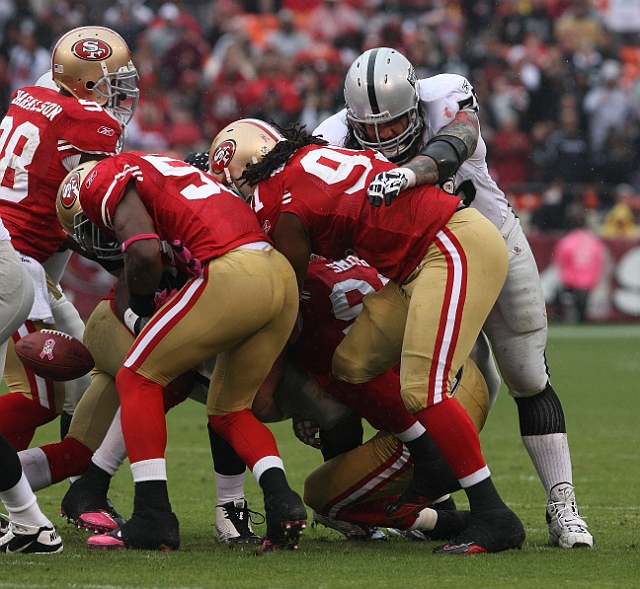 Niners-Raiders-020.JPG - The San Francisco 49ers beat the Oakland Raiders 17-9 at Candlestick Park, October 17, 2010.