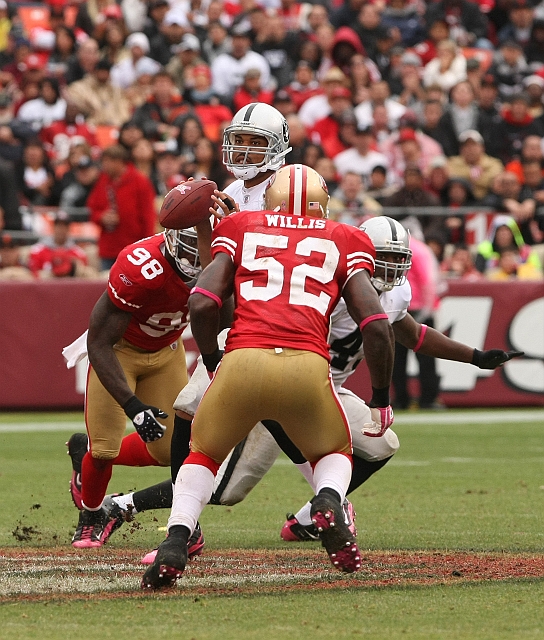 Niners-Raiders-045.JPG - The San Francisco 49ers beat the Oakland Raiders 17-9 at Candlestick Park, October 17, 2010.