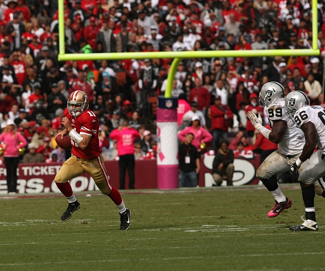 Niners-Raiders-047.JPG - The San Francisco 49ers beat the Oakland Raiders 17-9 at Candlestick Park, October 17, 2010.