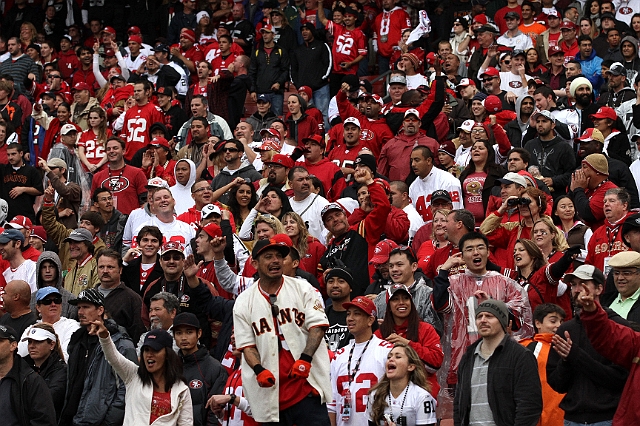 Niners-Raiders-062.JPG - The San Francisco 49ers beat the Oakland Raiders 17-9 at Candlestick Park, October 17, 2010.