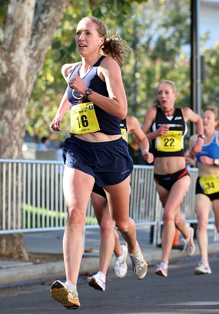 SFA_8950.JPG - 2010 Applied Materials Silicon Valley Turkey Trot Elite 5K, November 25, San Jose< California
