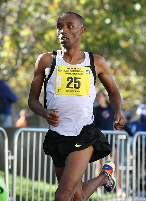 SFA_9131.JPG - 2010 Applied Materials Silicon Valley Turkey Trot Elite 5K, November 25, San Jose< California