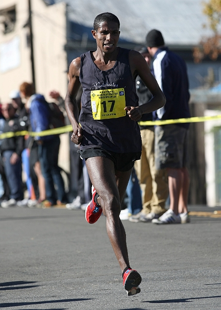 SFA_9415.JPG - 2010 Applied Materials Silicon Valley Turkey Trot Elite 5K, November 25, San Jose< California