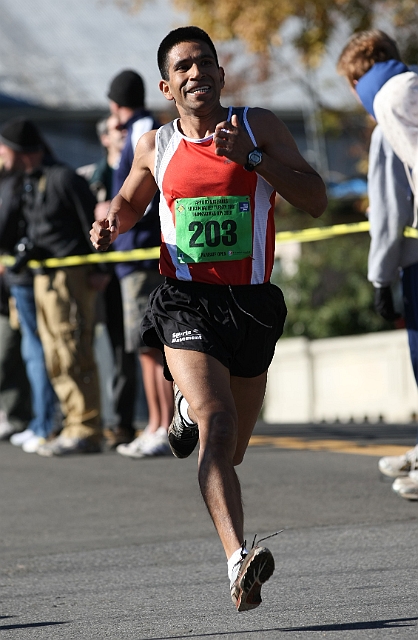 SFA_9582.JPG - 2010 Applied Materials Silicon Valley Turkey Trot Elite 5K, November 25, San Jose< California